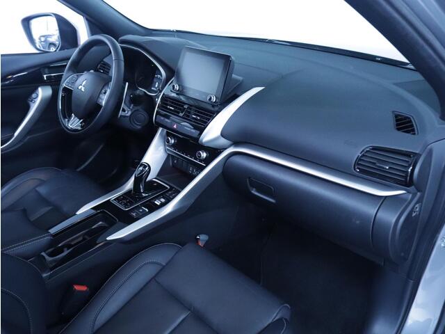 Mitsubishi ECLIPSE Cross 2.4 PHEV Instyle | Navigatie | Panoramadak | Trekhaak