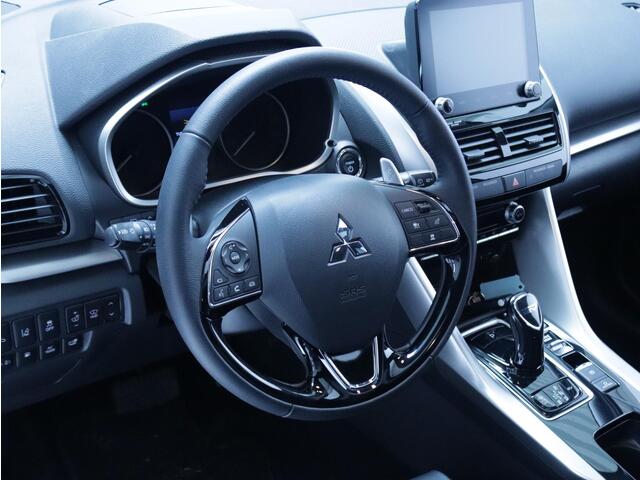 Mitsubishi ECLIPSE Cross 2.4 PHEV Instyle | Navigatie | Panoramadak | Trekhaak