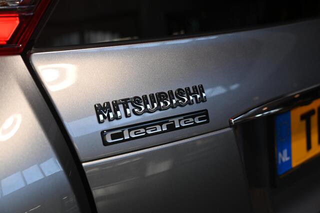 Mitsubishi ECLIPSE Cross 1.5 DI-T automaat First Edition *Trekhaak* *Verwacht*