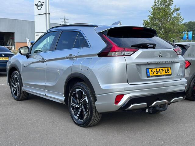 Mitsubishi ECLIPSE Cross 2.4 PHEV Instyle Automaat / Panoramadak / Leder / Trekhaak / Camera