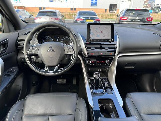 Mitsubishi ECLIPSE Cross 2.4 PHEV Instyle Automaat / Panoramadak / Leder / Trekhaak / Camera