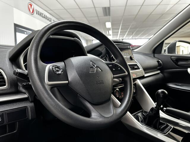 Mitsubishi ECLIPSE Cross 1.5 DI-T Pure/ LED Dagrijverl./ Grootlichtassistent/ Clima/ Cruise/ Radio-CD/ Multi.Stuur/ Elek.Pakket/ Isofix/ Diml.Auto/ Regensensor/ Getint Glas.