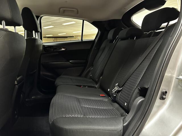 Mitsubishi ECLIPSE Cross 1.5 DI-T Pure/ LED Dagrijverl./ Grootlichtassistent/ Clima/ Cruise/ Radio-CD/ Multi.Stuur/ Elek.Pakket/ Isofix/ Diml.Auto/ Regensensor/ Getint Glas.