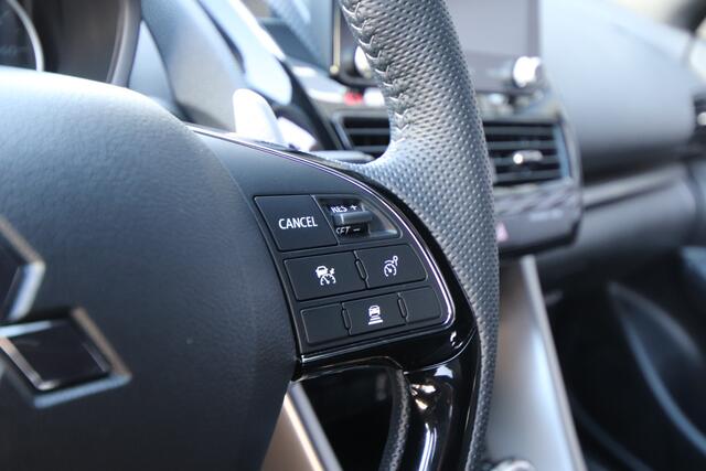 Mitsubishi ECLIPSE Cross 2.4 PHEV Black Edition NL-Auto, Adaptive Cruise, LED, Premium Audio