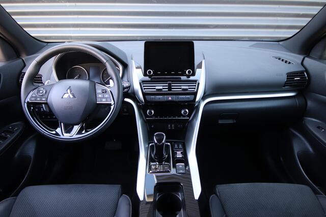 Mitsubishi ECLIPSE Cross 2.4 PHEV Business Executive Trekhaak, NL-Auto, Adaptive Cruise