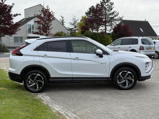 Mitsubishi ECLIPSE Cross 2.4 PHEV Intense+ Keyless | LED | Cruise