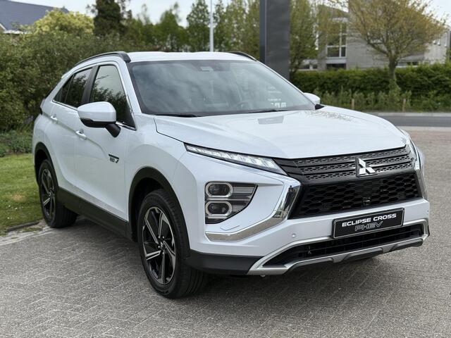 Mitsubishi ECLIPSE Cross 2.4 PHEV Intense+ Keyless | LED | Cruise