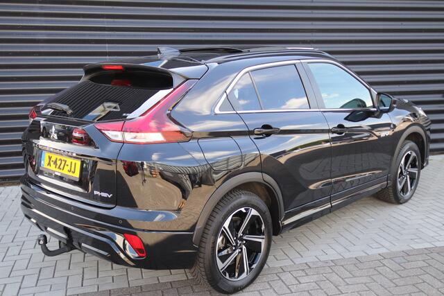 Mitsubishi ECLIPSE Cross 2.4 PHEV Instyle NL-Auto, Trekhaak, Pano, Leder