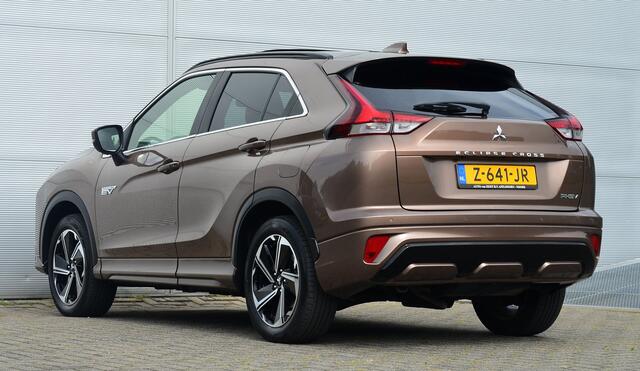 Mitsubishi ECLIPSE Cross PHEV 2.4 INSTYLE 4WD | PLUG IN HYBRID | FULL OPTIONS | ADAPTIEF CRUISE | LEER | PANORAMADAK | FABRIEKSGARANTIE TOT 01-11-2030* | ALL IN RIJKLAARPRIJS