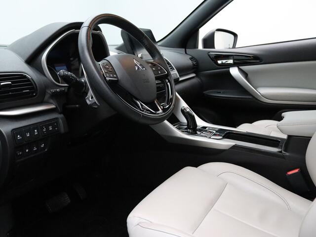 Mitsubishi ECLIPSE Cross 188pk PHEV Instyle Head-Up | 360° Camera | Adapt. Cruise | Stoel-/stuurverw. | Panoramadak