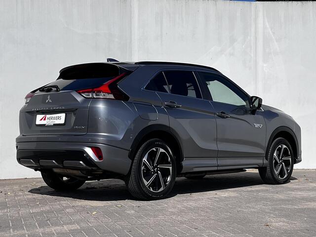 Mitsubishi ECLIPSE Cross 2.4 PHEV Executive S-AWC 4WD Automaat / Dealer onderhouden / EAER bereik 45 km / Navi / Cam 360° / Apple Carplay Android / Adapt. CC / Stuur-, stoel- en achterbankverwarming /