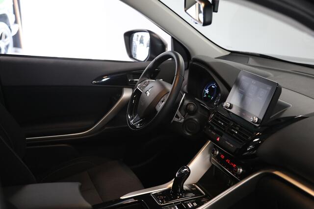 Mitsubishi ECLIPSE Cross 2.4 PHEV Intense | Trekhaak | Climate | All-season banden