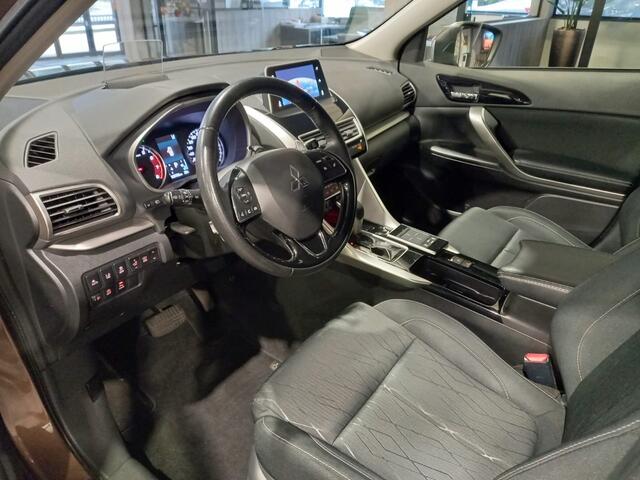 Mitsubishi ECLIPSE Cross 1.5 DI-T Intense Automaat | Camera | Trekhaak | Navigatie | Airco
