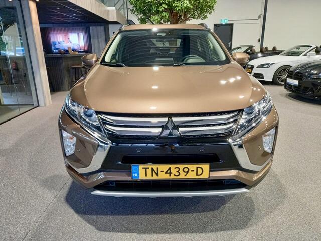 Mitsubishi ECLIPSE Cross 1.5 DI-T Intense Automaat | Camera | Trekhaak | Navigatie | Airco