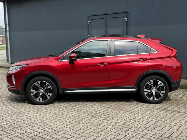 Mitsubishi ECLIPSE Cross 1.5 DI-T 4WD Instyle / Automaat / Trekhaak / Navigatie / Cruise Control Adaptief / Camera/ Bluetooth / Climate Control / Stuur&Stoel verwarming