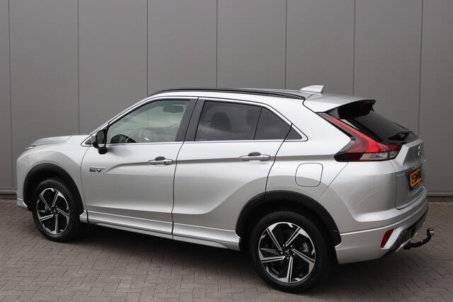 Mitsubishi ECLIPSE Cross 2.4 PHEV Intense + Sport-pack/Trekhaak/Navigatie/Winter-Pack/Camera/Adaptive-Cruise