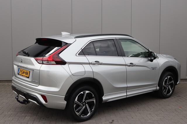 Mitsubishi ECLIPSE Cross 2.4 PHEV Intense + Sport-pack/Trekhaak/Navigatie/Winter-Pack/Camera/Adaptive-Cruise