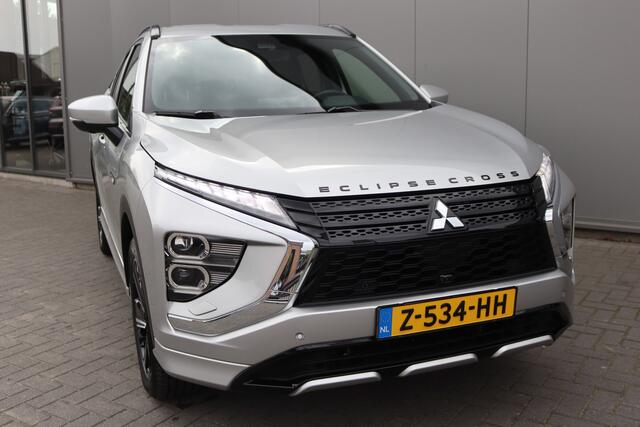 Mitsubishi ECLIPSE Cross 2.4 PHEV Intense + Sport-pack/Trekhaak/Navigatie/Winter-Pack/Camera/Adaptive-Cruise
