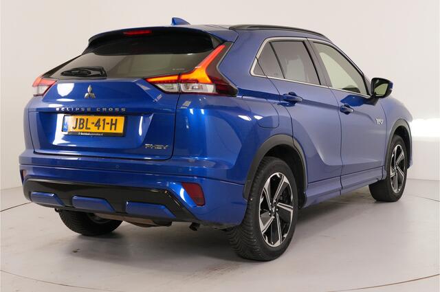 Mitsubishi ECLIPSE Cross 2.4 PHEV 188 pk 4 WD | Camera | Stl. verw. | Apple/Android | Parelmoer | Adaptieve Cruise |