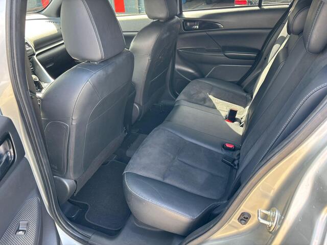 Mitsubishi ECLIPSE Cross 2.4 PHEV Instyle *Stoelverwarming*