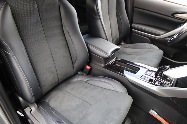 Mitsubishi ECLIPSE Cross 2.4 PHEV Intense+ NL-Auto, LED, Standkachel