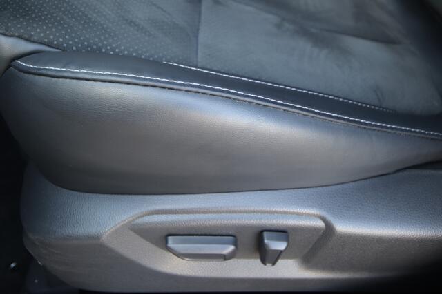 Mitsubishi ECLIPSE Cross 2.4 PHEV Intense+ NL-Auto, LED, Standkachel