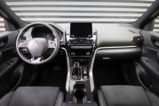 Mitsubishi ECLIPSE Cross 2.4 PHEV Black Edition Met veel extra's!