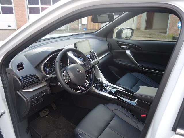 Mitsubishi ECLIPSE Cross 2.4 PHEV Instyle