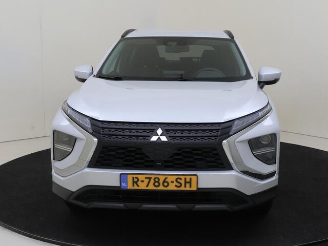 Mitsubishi ECLIPSE Cross 2.4 PHEV Intense 188 PK | Navigatie | Climate Control | Parkeersensoren Achter | Achteruitrijcamera | Keyless Entry | Cruise Control & Snelheidsbegrenzer