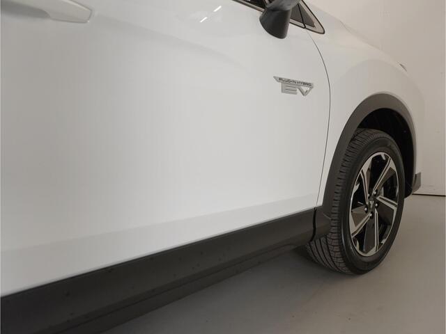 Mitsubishi ECLIPSE Cross 2.4 PHEV Intense+ | Navigatie | Apple Carplay / Android Auto | Fabrieksgarantie tot 18-09-2031