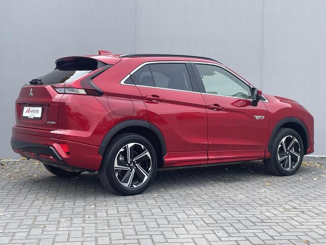 Mitsubishi ECLIPSE Cross 2.4 PHEV Instyle / 8 jaar FabrieksGarantie / Schuifdak / Lederen Bekleding / Adaptieve Cruise Control / 1500kg Trekgewicht / HUD / Rondomzicht Camera