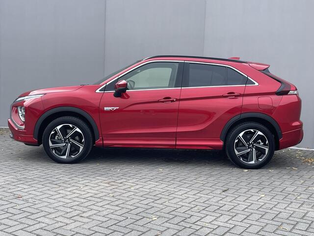 Mitsubishi ECLIPSE Cross 2.4 PHEV Instyle / 8 jaar FabrieksGarantie / Schuifdak / Lederen Bekleding / Adaptieve Cruise Control / 1500kg Trekgewicht / HUD / Rondomzicht Camera