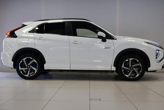 Mitsubishi ECLIPSE Cross 2.4 PHEV Intense+
