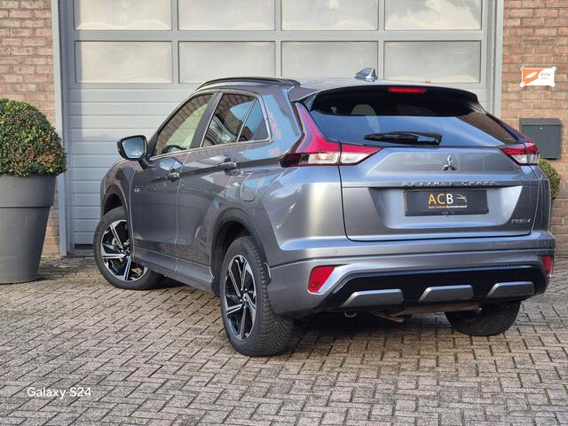 Mitsubishi ECLIPSE Cross 2.4 PHEV Executive In absolute nieuwstaat