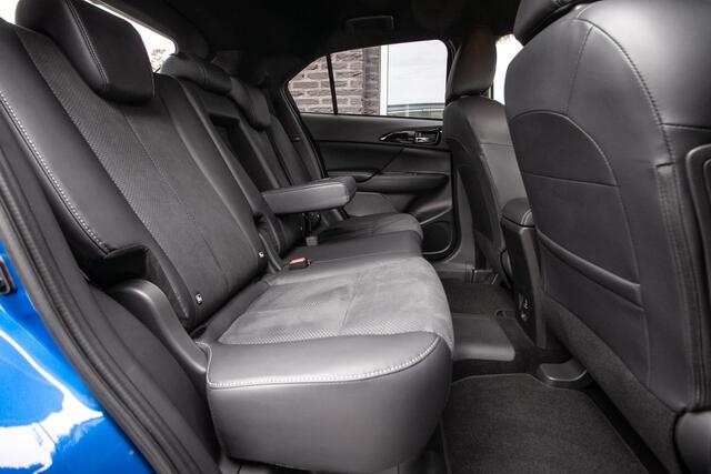 Mitsubishi ECLIPSE Cross 2.4 PHEV Intense+ Keyless | 18" Lmv | Carplay |