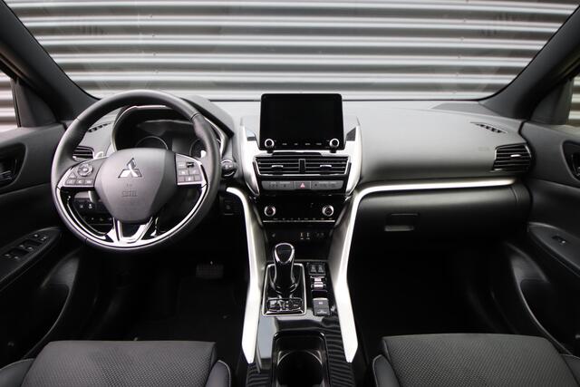 Mitsubishi ECLIPSE Cross 2.4 PHEV Executive Business, adaptive cruise, NL-Auto