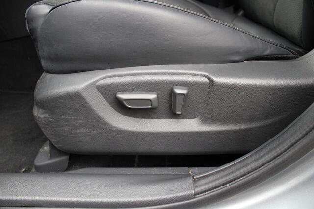 Mitsubishi ECLIPSE Cross 2.4 PHEV Black Edition Automaat, Navigatie, Cruise/Climate control, Apple carplay/Android auto, 360 Camera, Audio/Bluetooth/DAB