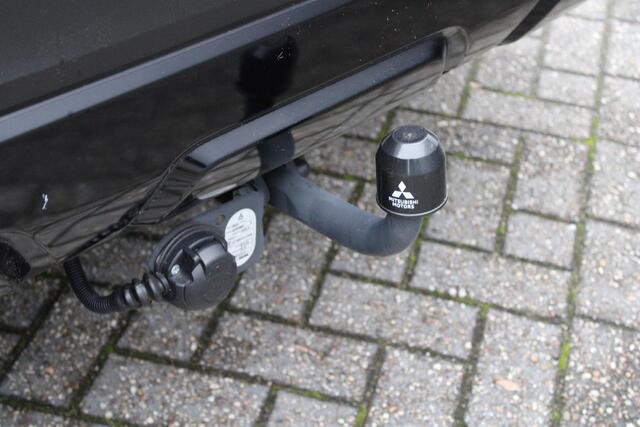 Mitsubishi ECLIPSE Cross 2.4 PHEV Black Edition Automaat, Navigatie, Cruise/Climate control, Apple carplay/Android auto, 360 Camera, Audio/Bluetooth/DAB