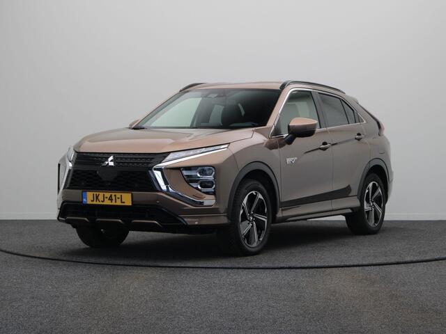 Mitsubishi ECLIPSE Cross 2.4 PHEV Business Executive | Stoelverwarming voor en achter | 360 graden camera | 1500kg geremd |