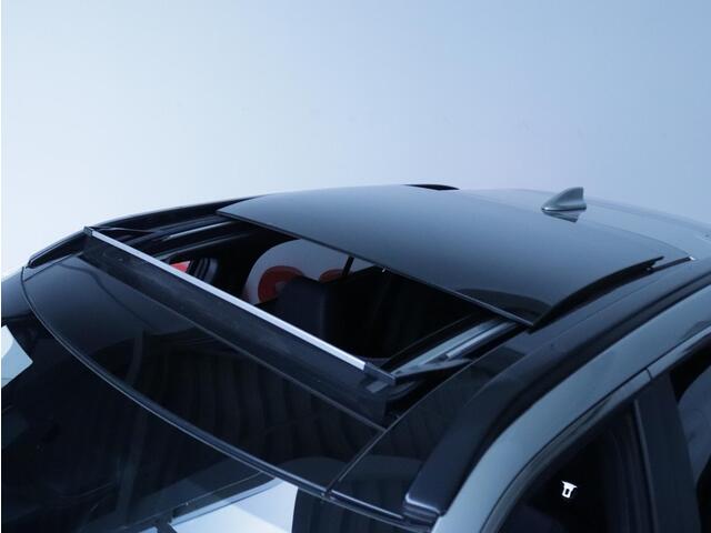 Mitsubishi ECLIPSE Cross 2.4 PHEV Instyle | Navigatie | Panoramadak | Trekhaak | HUD | Cruise control adaptief |