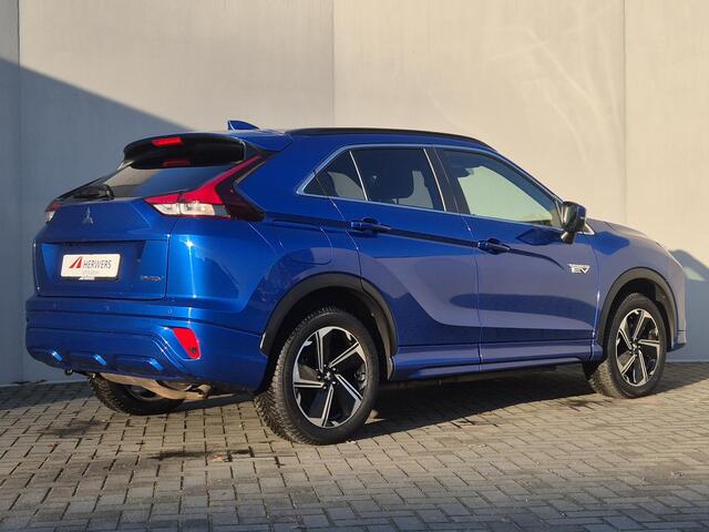 Mitsubishi ECLIPSE Cross 2.4 PHEV Plug-in Executive Automaat / Fabrieksgarantie tot 12-2030 mogelijk ** / Allseason banden / Trekgewicht 1500 kg / Stuur-. Stoel en Achterbank verwarming / Rondomzicht camera /