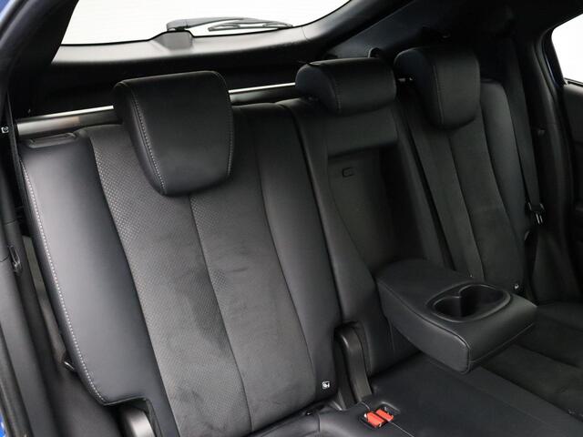 Mitsubishi ECLIPSE Cross 2.4 PHEV Business Executive | Standkachel | Stoel en stuurwielverwarming | Clima | Keyless | 360 camera.