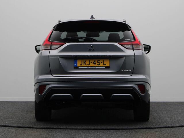 Mitsubishi ECLIPSE Cross 2.4 PHEV Intense | Stoel-stuur verwarming | Adaptive Cruise Control | Climate Control | Lichtmetalen wielen |