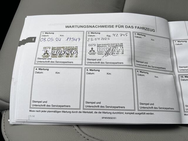 Mitsubishi ECLIPSE Cross 2.4 PLUG-IN HYBRID 4WD S-AWC Executive Automaat / Fabrieksgarantie tot 12-2032* / Trekhaak 1.500 kg / Leder / Elektrische stoelen / Navigatie / Stuur-, stoel - & achterbankverwarming / HUD / Camera 360° / 18" LM wielen + All Season banden /