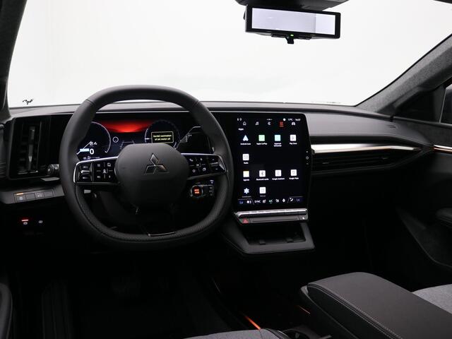 Mitsubishi ECLIPSE Cross Intense+ 87 kWh / ¤ 2.000 introductiekorting / Nieuw Model! / Rijklaarprijs / 100% Elektrisch / 621 KM WLTP / 1.100 KG Trekgewicht / Achteruitrijcamera / Google Maps Navigatie / Stuur- & Stoelverwarming /