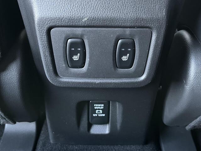 Mitsubishi ECLIPSE Cross 2.4 PHEV First Edition / 8 jaar garantie / Trekhaak 1.500 kg / Adapt. CC / Camera 360° / Navi TomTom / HUD / Apple Carplay Android / Stuur-, stoel- en achterbankverwarming /