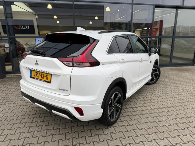 Mitsubishi ECLIPSE Cross 2.4 PHEV Black Edition *ACC*