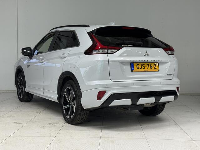 Mitsubishi ECLIPSE Cross 2.4 PHEV Business Executive | Navigatie | 360 Camera | Cruise control adaptief | Elektrische stoel | Stoel + stuurverwarming |