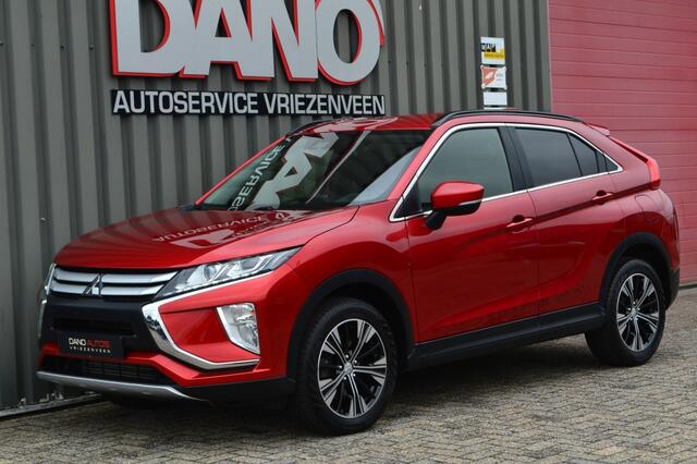 Mitsubishi ECLIPSE Cross 1.5 DI-T Instyle Camera/LED/18'' inch/Carplay