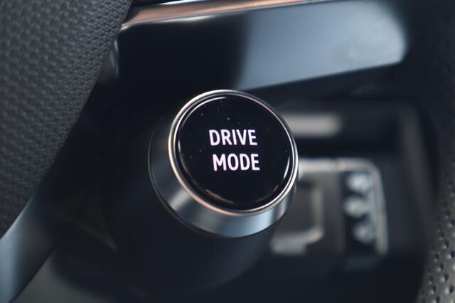 Mitsubishi ECLIPSE Cross Intense+ 87 kWh